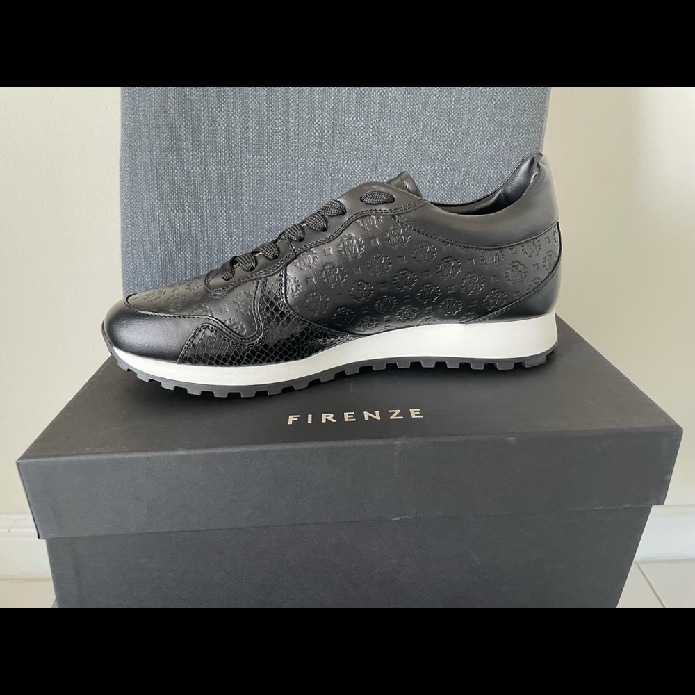 Authentic-100% - Picture 2 of 3
